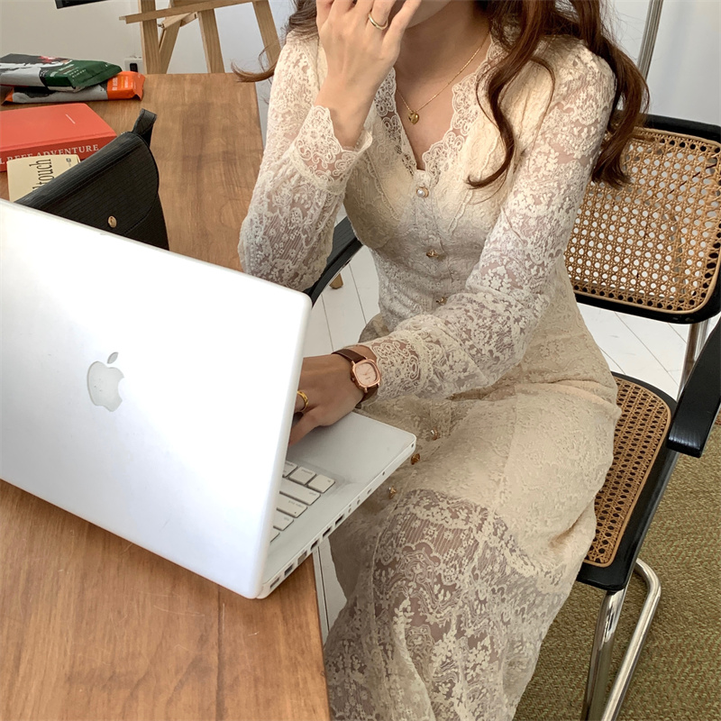 レース 服 韓国風気質ブイネック透かし彫りレースワンピース