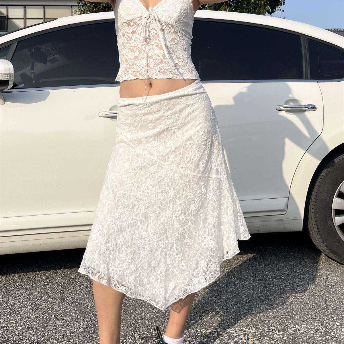 スカートで叶える洗練スタイル5選