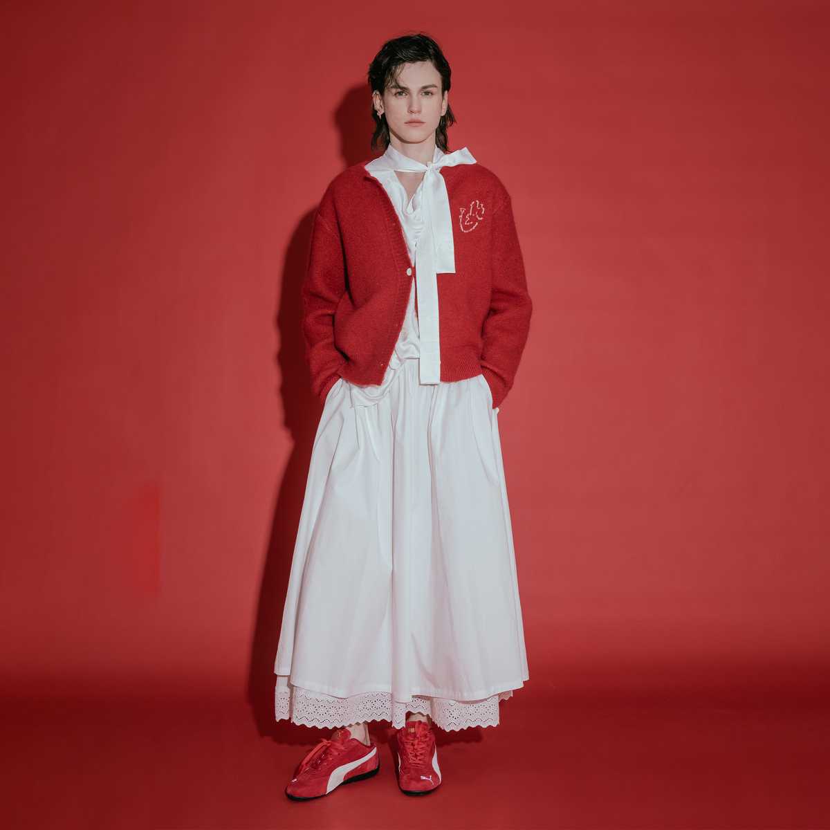 清楚な魅力が光る！白のロングレーススカートおすすめ5選