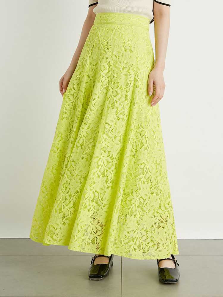 華やかな春コーデの主役に！イエローのレーススカートおすすめ5選