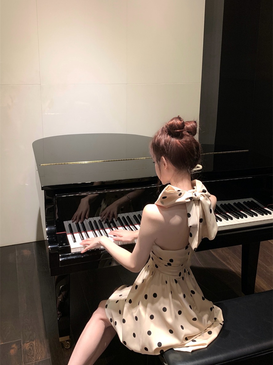 レース ワンピース 優美リボンホルターネックワンピース
