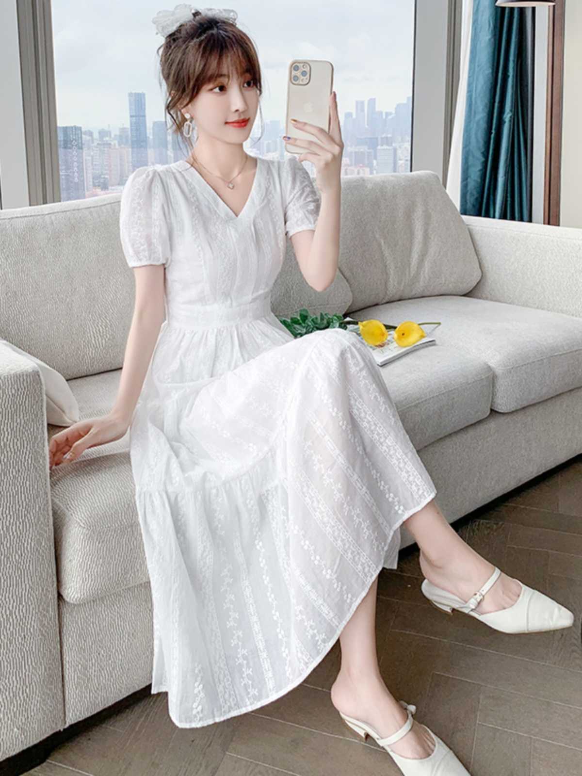 清楚な魅力が輝く！白いレースワンピース5選