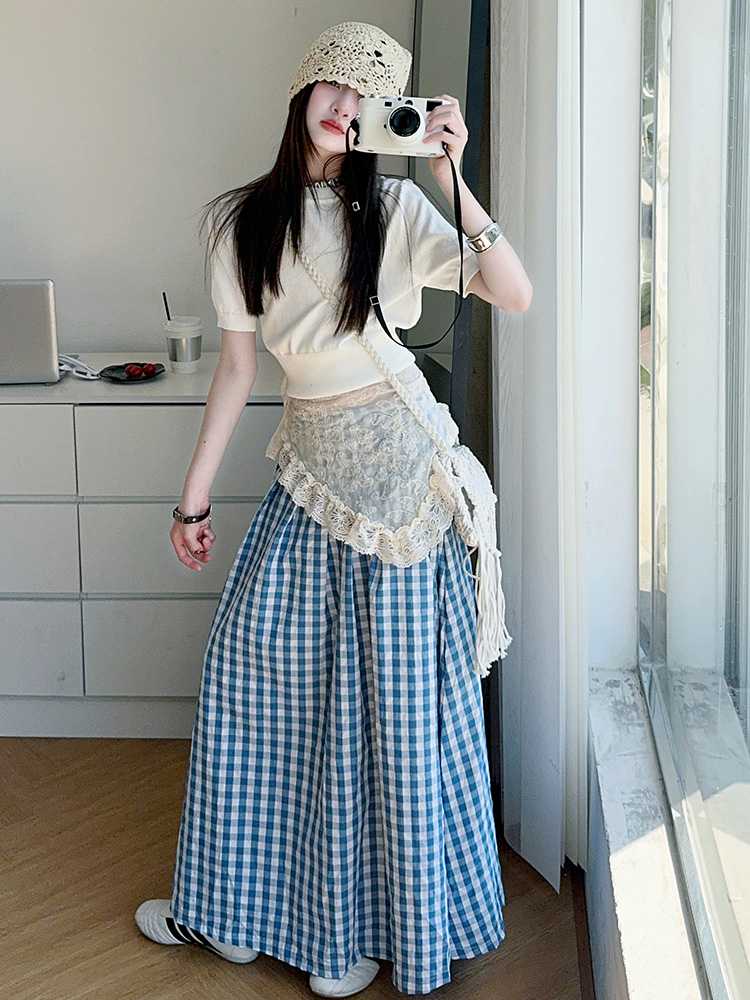 カットとレースで魅せる！毎日を特別にするおすすめワンピース5選