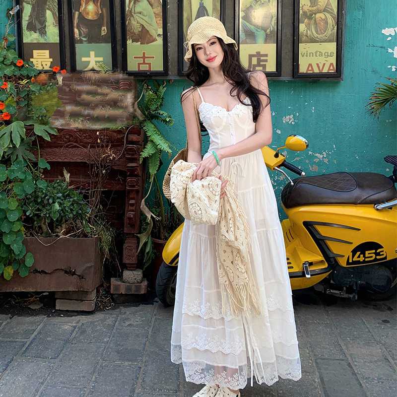 女性らしさアップが叶う！キャミ×レースワンピの魅力的なスタイル5選