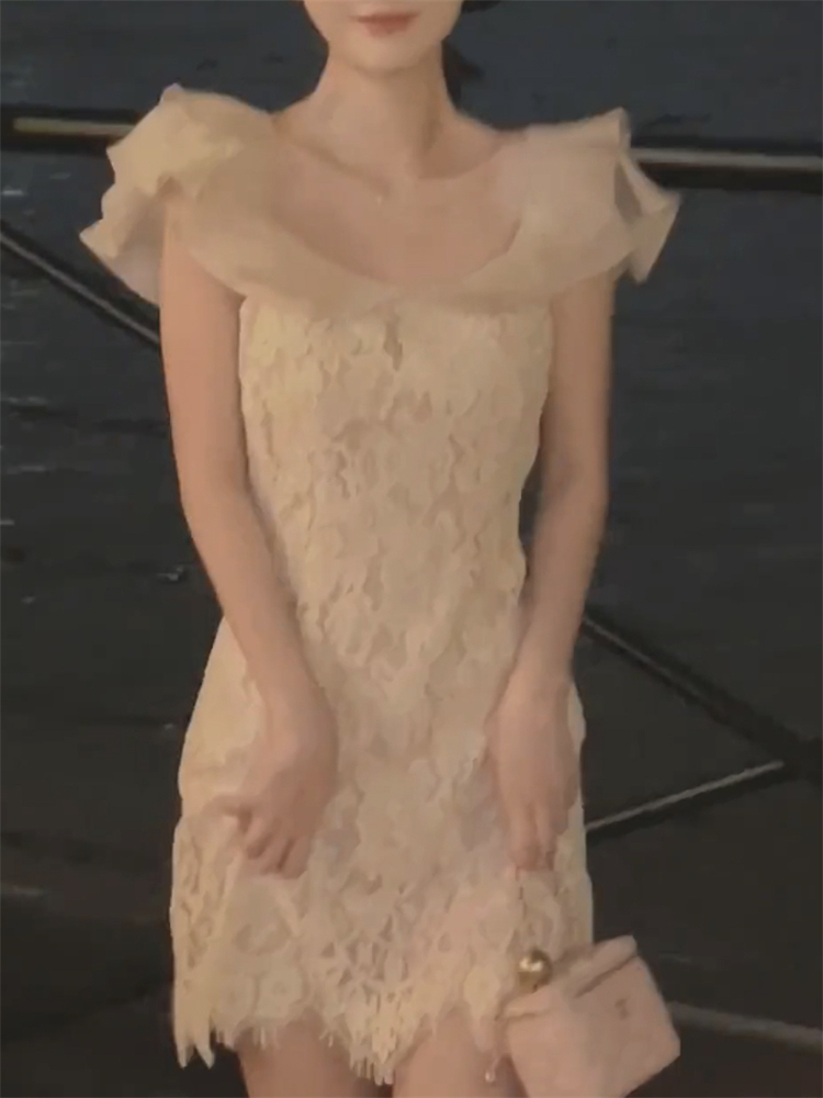 レース ワンピース 花びらフリルレースワンピース