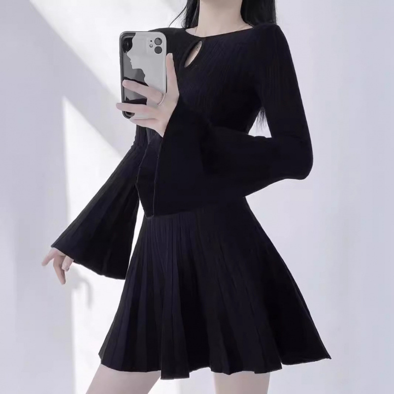 レース ワンピース 優美プリーツ フレア長袖ワンピース