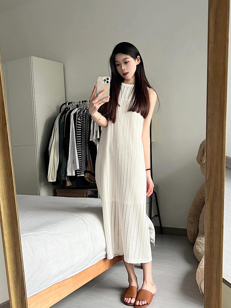 レース ワンピース 繊細プリーツ ノースリーブ ロングワンピース
