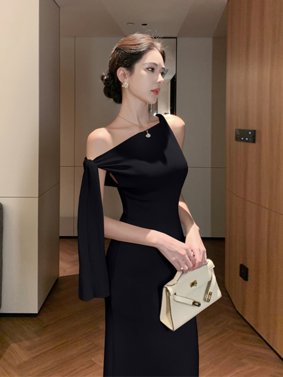 レース ワンピース アシンメトリー肩掛けロングワンピース