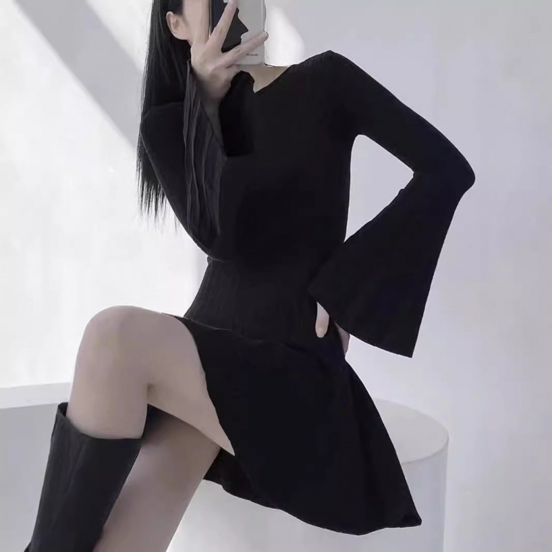 レース ワンピース 優美プリーツ フレア長袖ワンピース