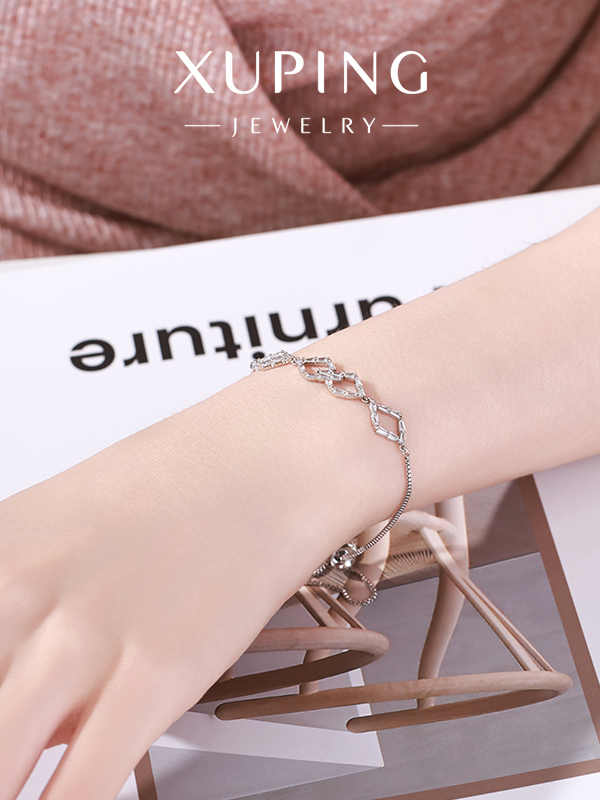 https://fulmo-img-server.com/ladie-brace/0148b13c-ce06-46a5-ab95-82ee522f5a02.jpg