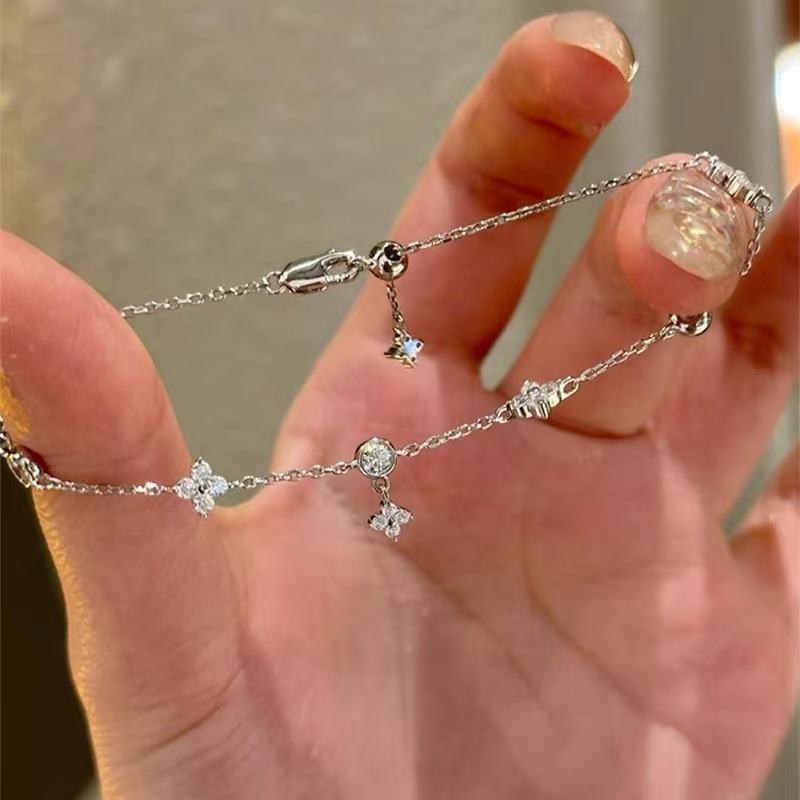 ブレスレットレディース きらめく小花のチェーンブレスレット