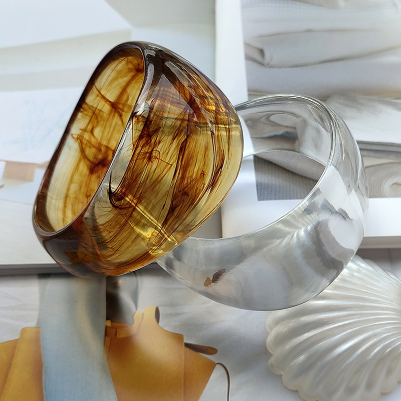 ブレスレットレディース アクリル製不規則円形バングル 軽量厚手レディース腕飾り