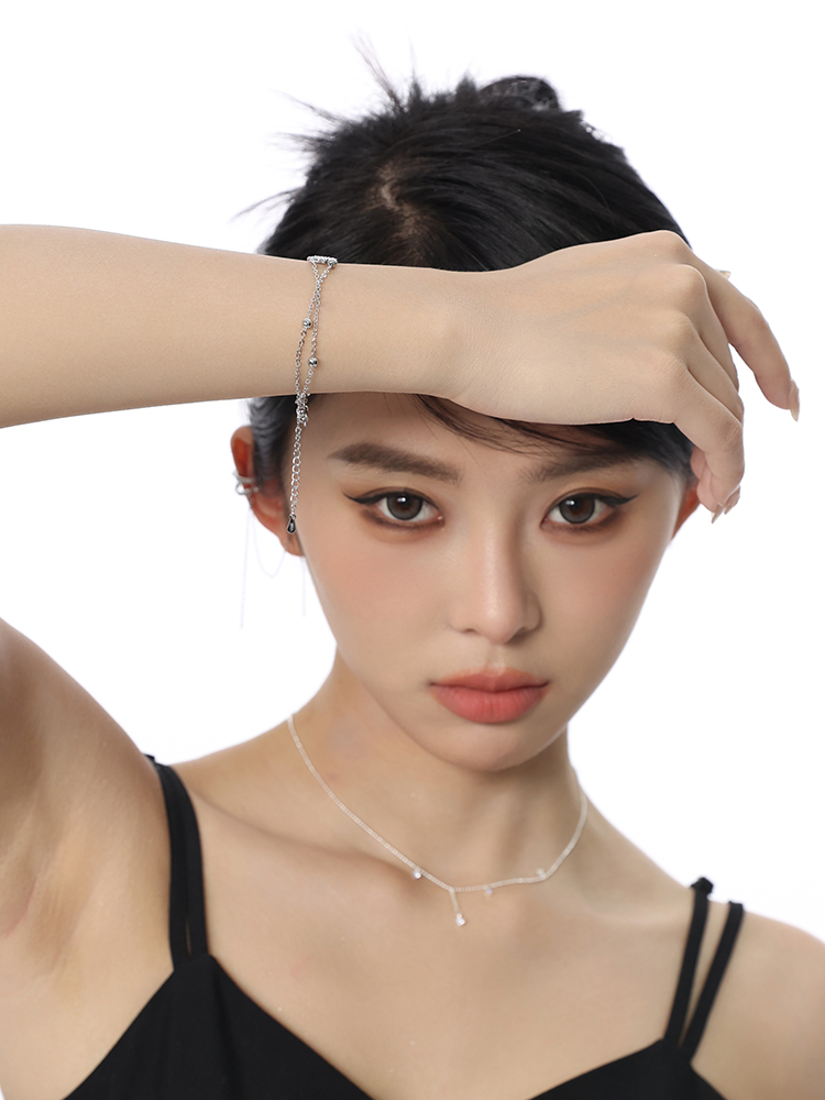 https://fulmo-img-server.com/ladie-brace/142a6257-47a3-4dd1-8979-3694405683ce.jpg