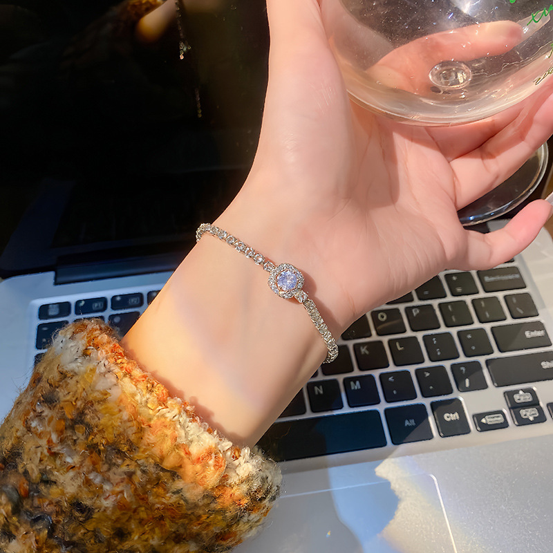 ブレスレットレディース 華やか煌めき ハートブレスレット