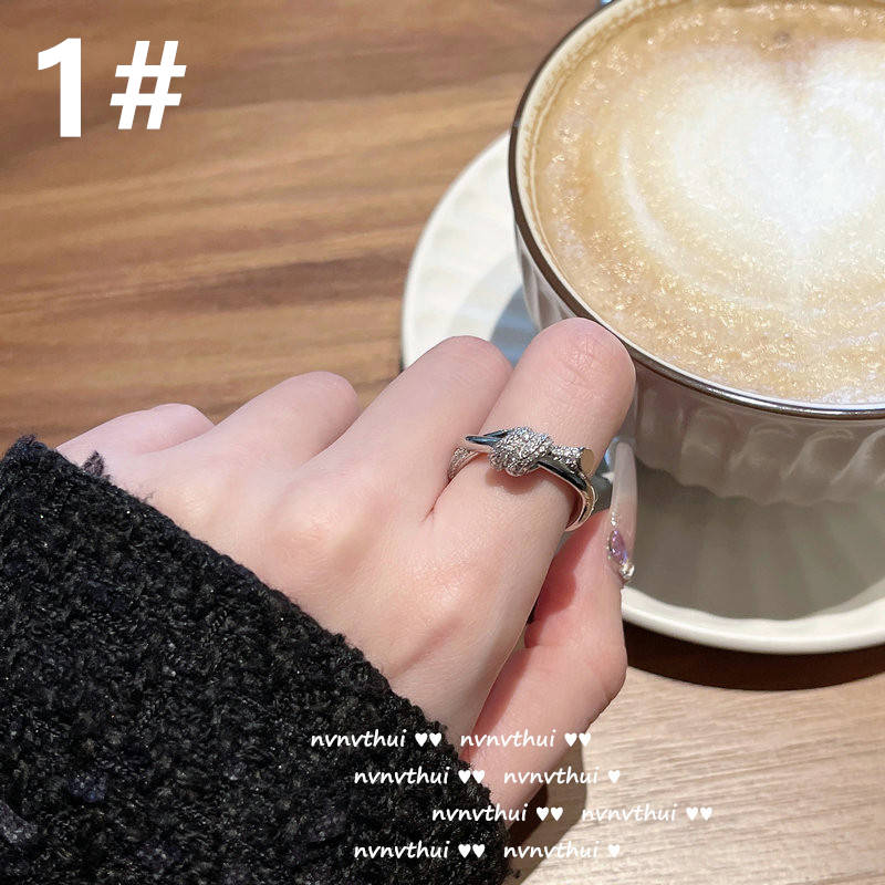 ブレスレットレディース シルバー レトロ ブレスレット 上品 軽量 韓国風 腕飾り