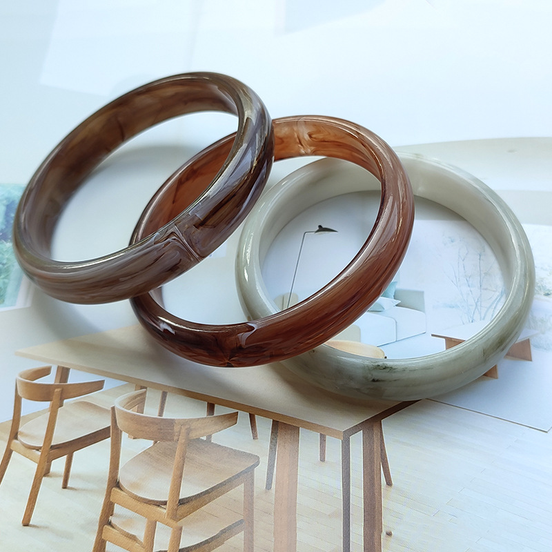 ブレスレットレディース アクリル製不規則円形バングル 軽量厚手レディース腕飾り