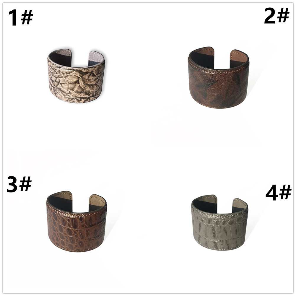 ブレスレットレディース 本革型押しバングル 開口式ワイド腕輪 レディース個性派アクセサリー