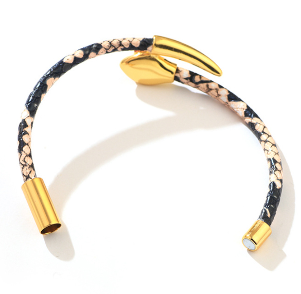 ブレスレットレディース ゴールド蛇モチーフブレスレット 合皮パイソン柄ラインストーン付き