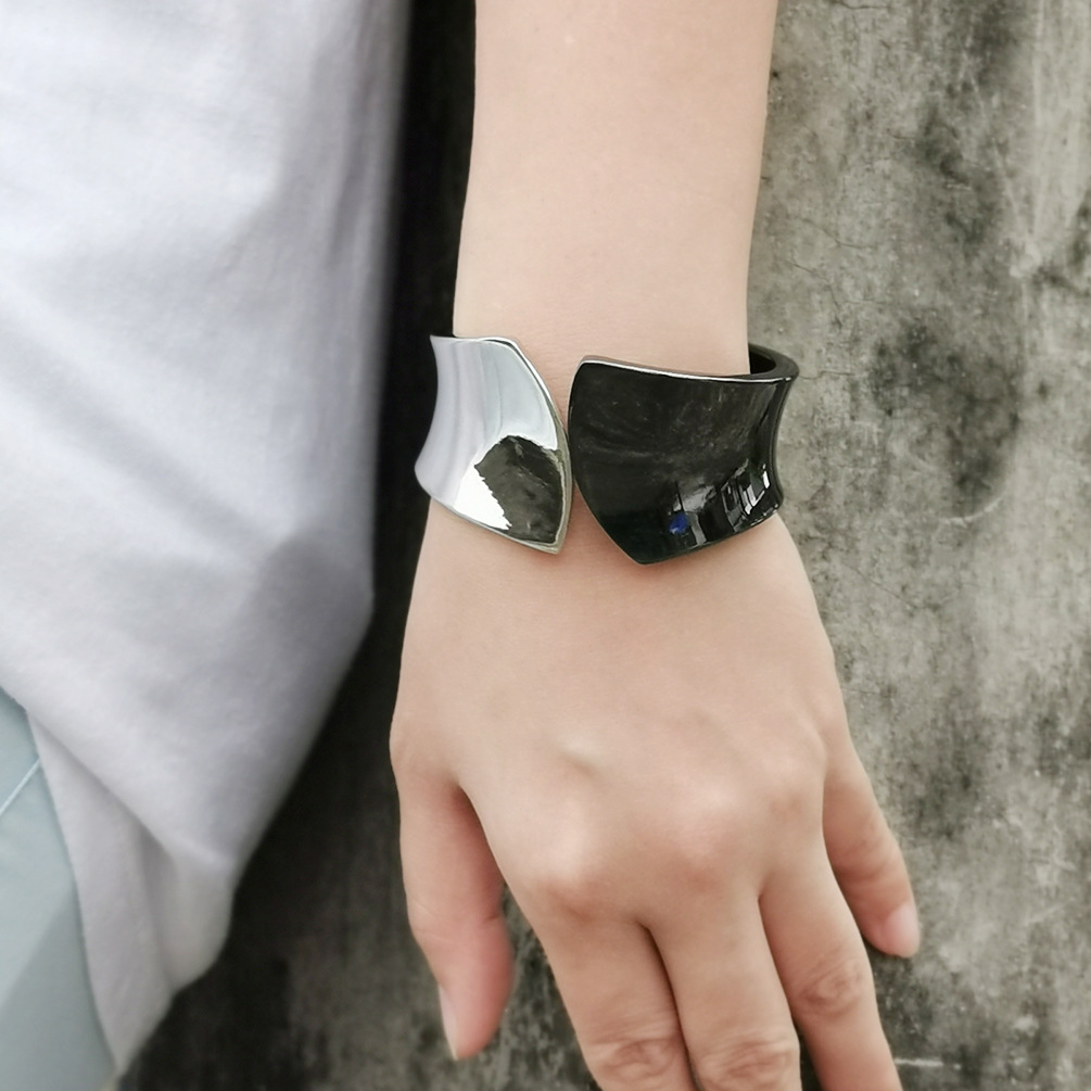 ブレスレットレディース ゴールド不規則幅広ブレスレット女性用上品