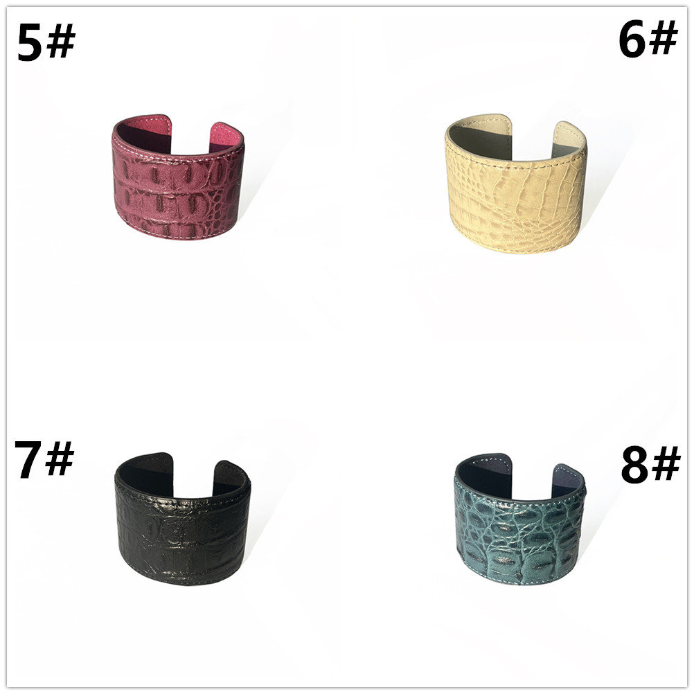 ブレスレットレディース 本革型押しバングル 開口式ワイド腕輪 レディース個性派アクセサリー