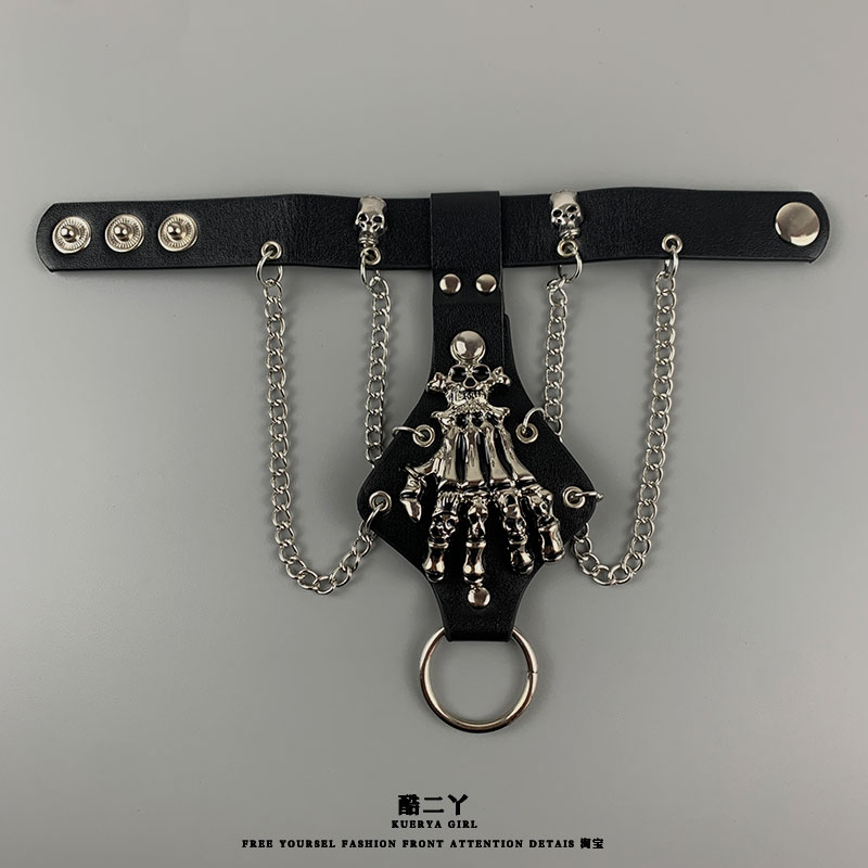 ブレスレットレディース 骸骨手型チェーン付きバングル黒革風舞台衣装