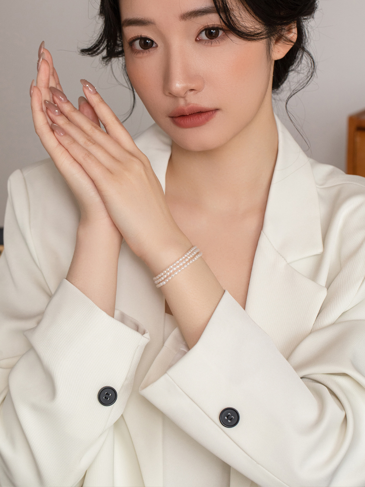 https://fulmo-img-server.com/ladie-brace/819e9328-dd86-4dd9-b8a8-b6e8c53af73b.jpg