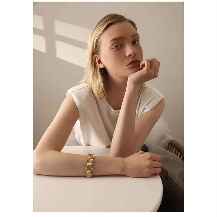 ブレスレットレディース ゴールド ブレスレット レディース 上品 個性的 高級感