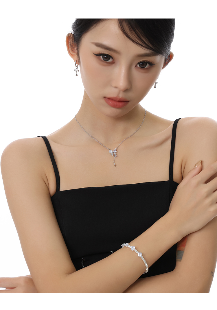 https://fulmo-img-server.com/ladie-brace/8c77e8eb-67a4-4506-bdd4-8ecb8cd598e4.jpg