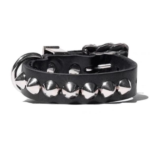 ブレスレットレディース 黒革レザー バングル 十字モチーフ 金属チェーン付き