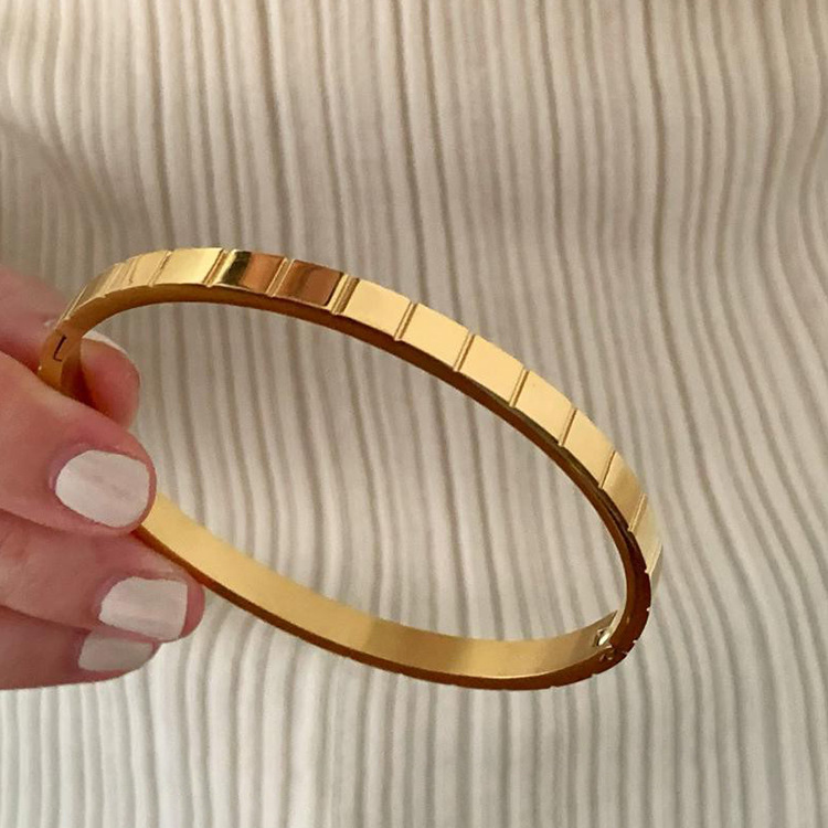 ブレスレットレディース 不規則波型バングル 開口型調節可能腕輪