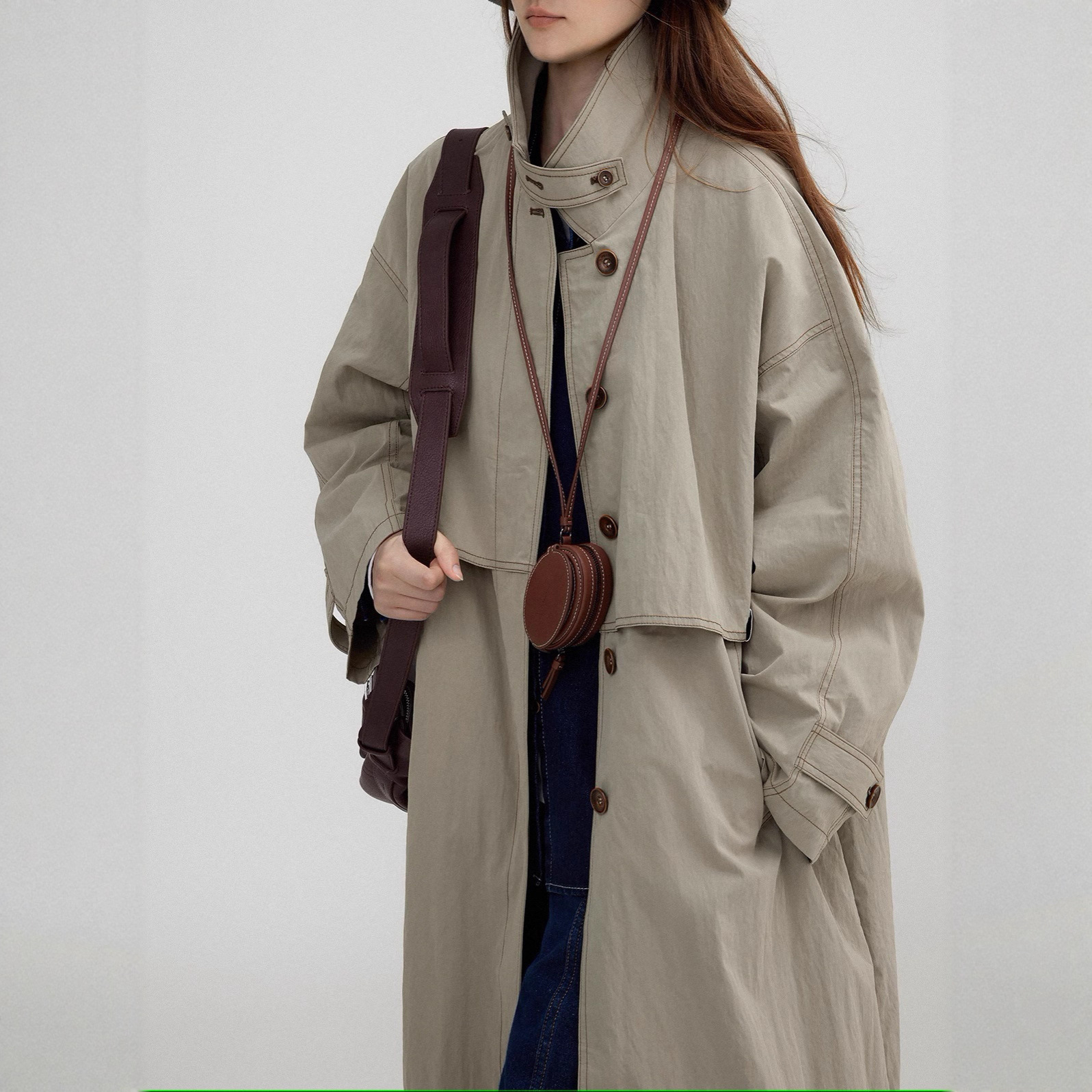 レディースカジュアルファッション 配色ステッチ スタンドカラー ロング丈コート