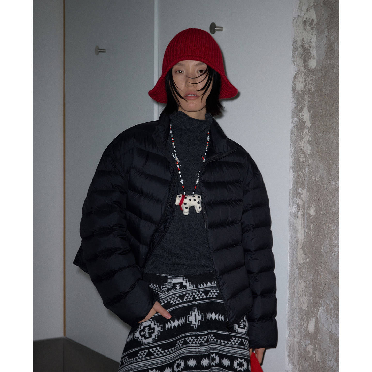 レディースカジュアルファッション ボリューム感たっぷり中綿入りショート丈ダウンジャケット