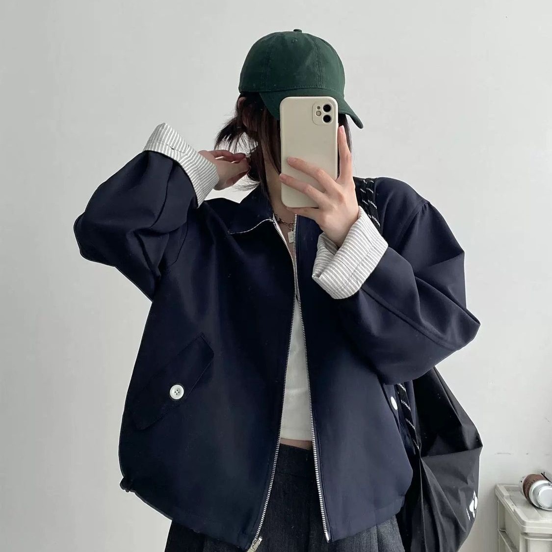 【レディースカジュアルファッション】軽やかニュアンス×ゆるシルエット｜こなれ見えを叶える大人の配色ジャケット