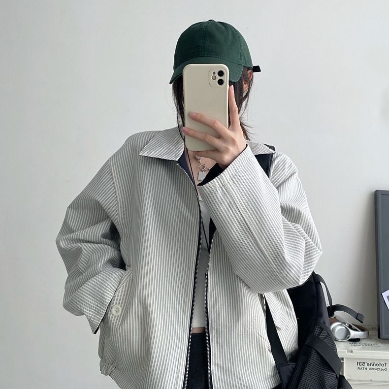 【レディースカジュアルファッション】軽やかニュアンス×ゆるシルエット｜こなれ見えを叶える大人の配色ジャケット