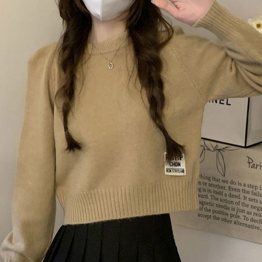 【レディースカジュアルファッション】ショート丈ゆるニットトップス｜トレンド感満点のこなれカジュアルな秋冬セーター