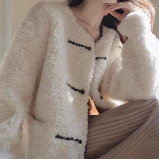 レディースカジュアルファッション もこもこボア素材のチャイナボタンノーカラーコート