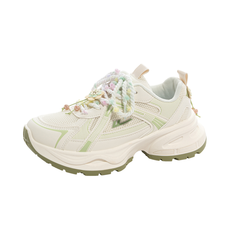 【レディースカジュアルファッション】厚底×軽量デザイン｜学生・通勤・デイリーに使える快適ランニング風シューズ