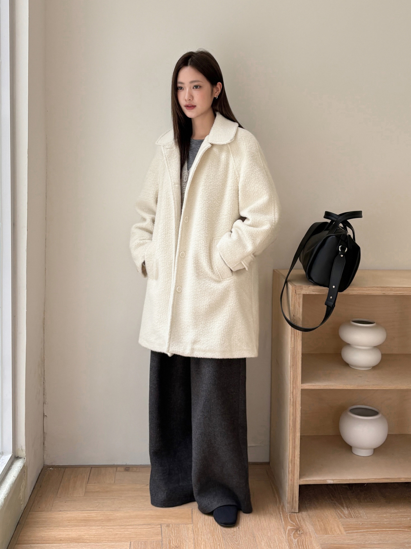 レディースカジュアルファッション もこもこボア素材のゆったりシルエットステンカラーコート