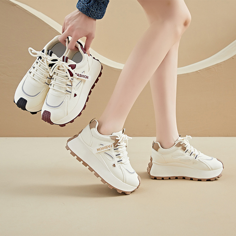 【レディースカジュアルファッション】厚底×軽量｜快適フィットのランニング風デザイン