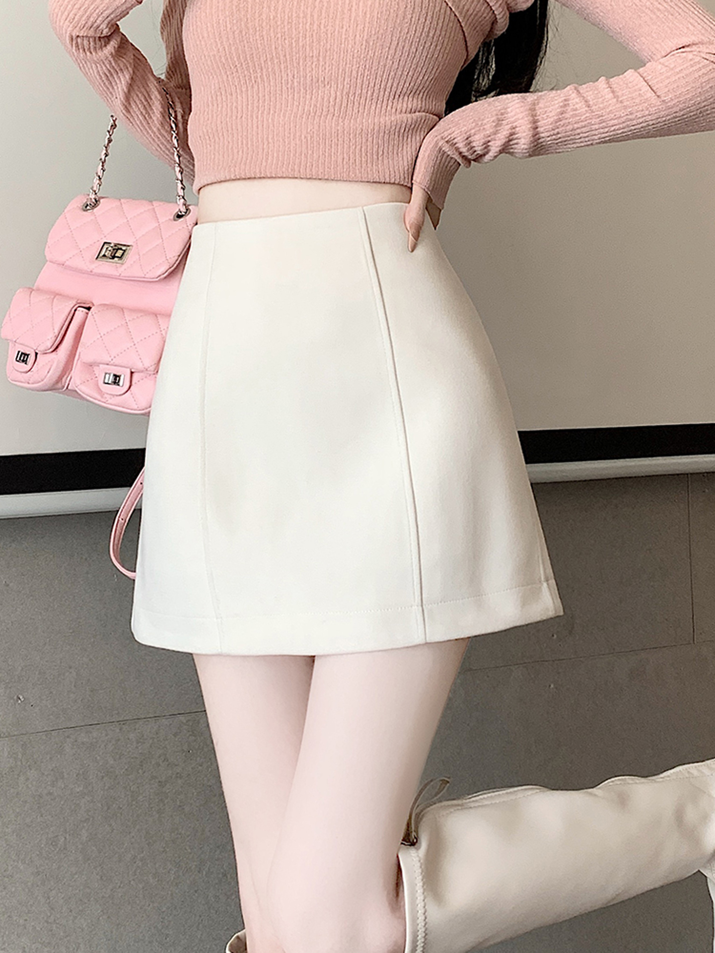 【レディースカジュアルファッション】ハイウエストAラインミニスカート｜美脚効果抜群の上品シルエットショートスカート