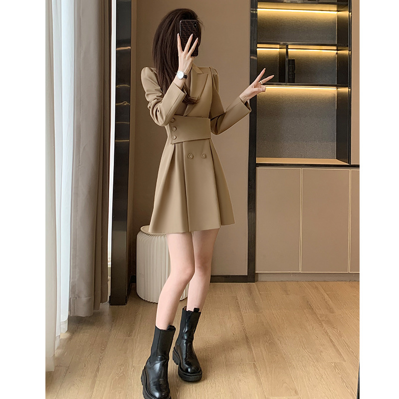 https://fulmo-img-server.com/ladies-casual-room/373a059a-a540-4cf5-b3ed-9d831dd00ddb.jpg