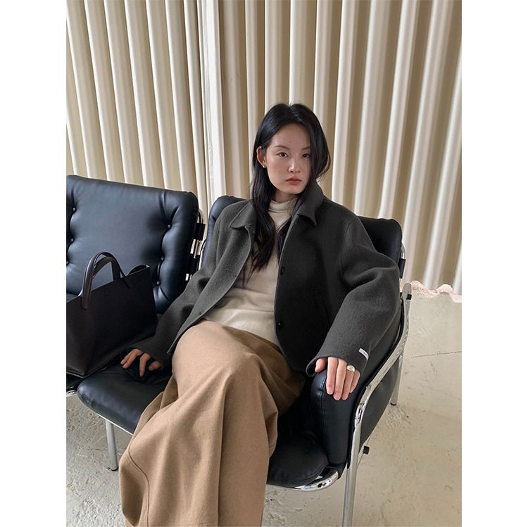 レディースカジュアルファッション ショート丈襟付きウールジャケット