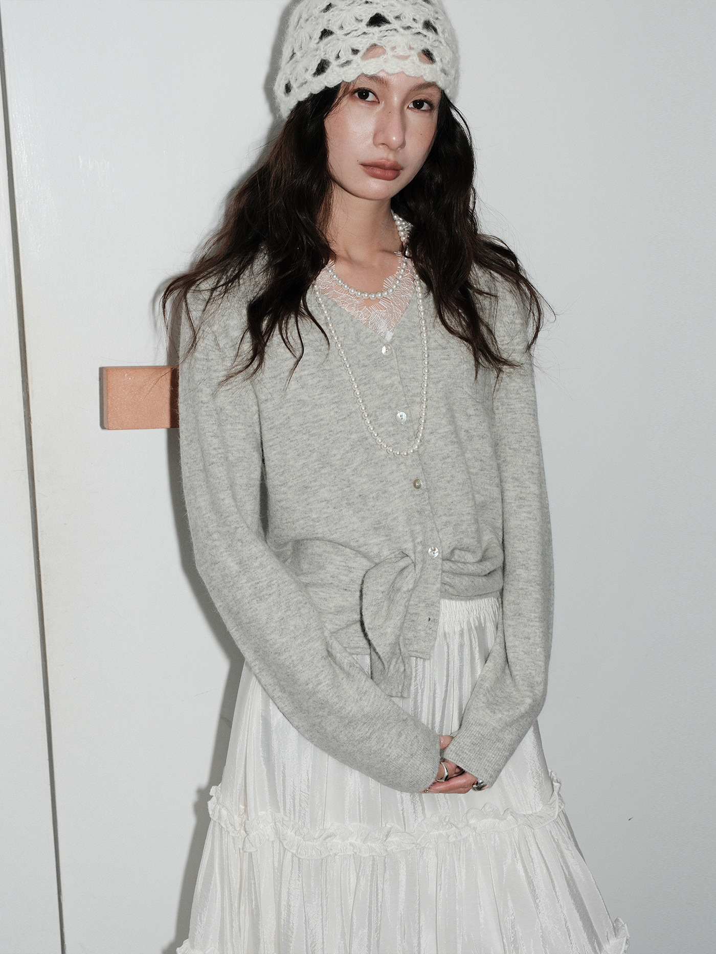 【レディースカジュアルファッション】柔らか上品Vネック｜リラックス感たっぷりのふんわりニットトップス