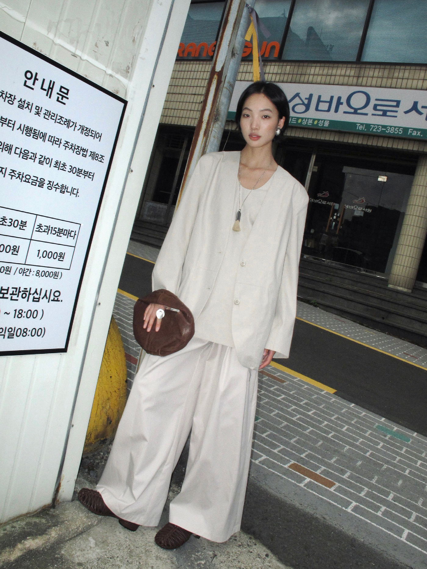 レディースカジュアルファッション ナチュラルリネン混ノーカラーテーラードジャケット