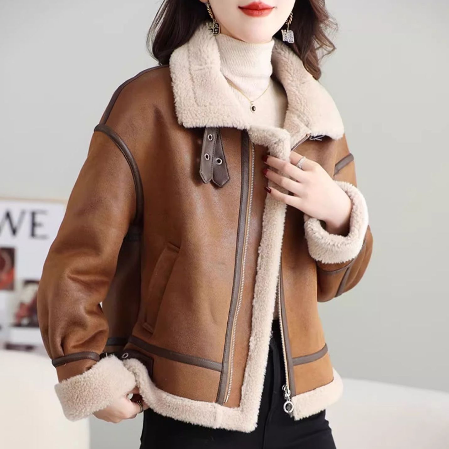 レディースカジュアルファッション ボア襟付きムートン調ライダースジャケット