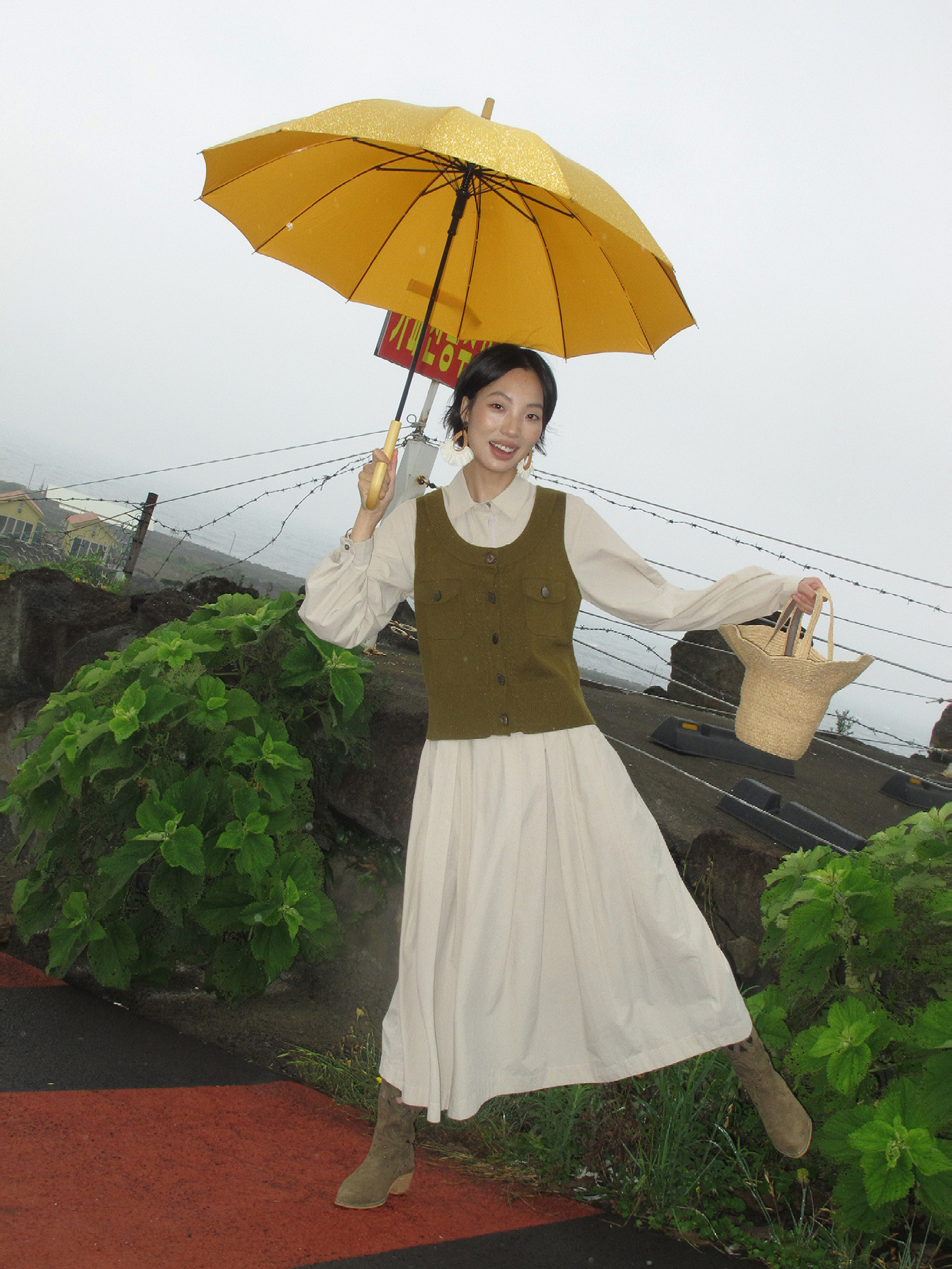 レディースカジュアルファッション ベスト付き長袖ワンピース重ね着風