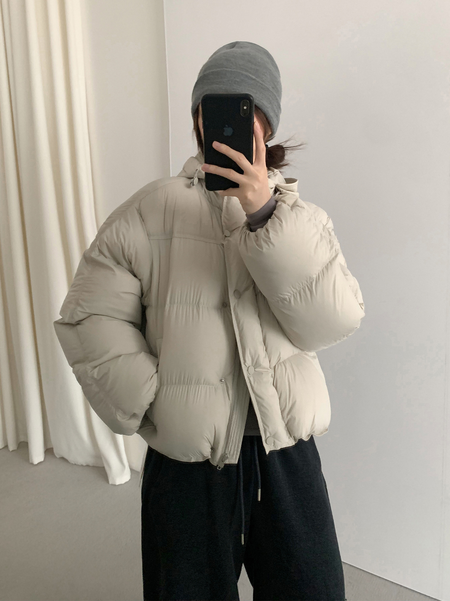 レディースカジュアルファッション ボリューム感たっぷり中綿入りショート丈ダウンジャケット