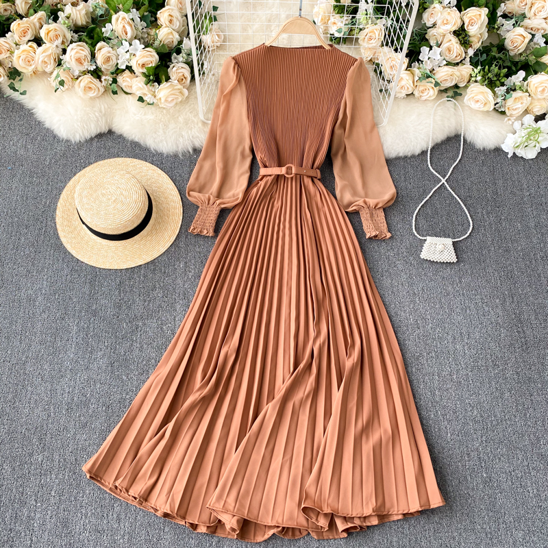 https://fulmo-img-server.com/ladies-casual-room/64a5b1fc-2bb3-4efa-ae24-a03478dde9e3.jpg