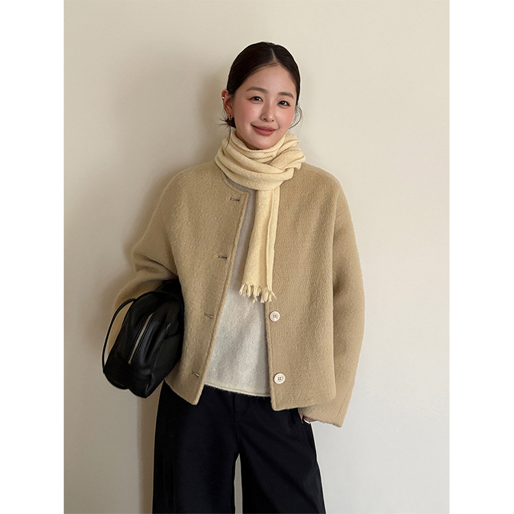 レディースカジュアルファッション 丸首ノーカラーボアショートジャケット