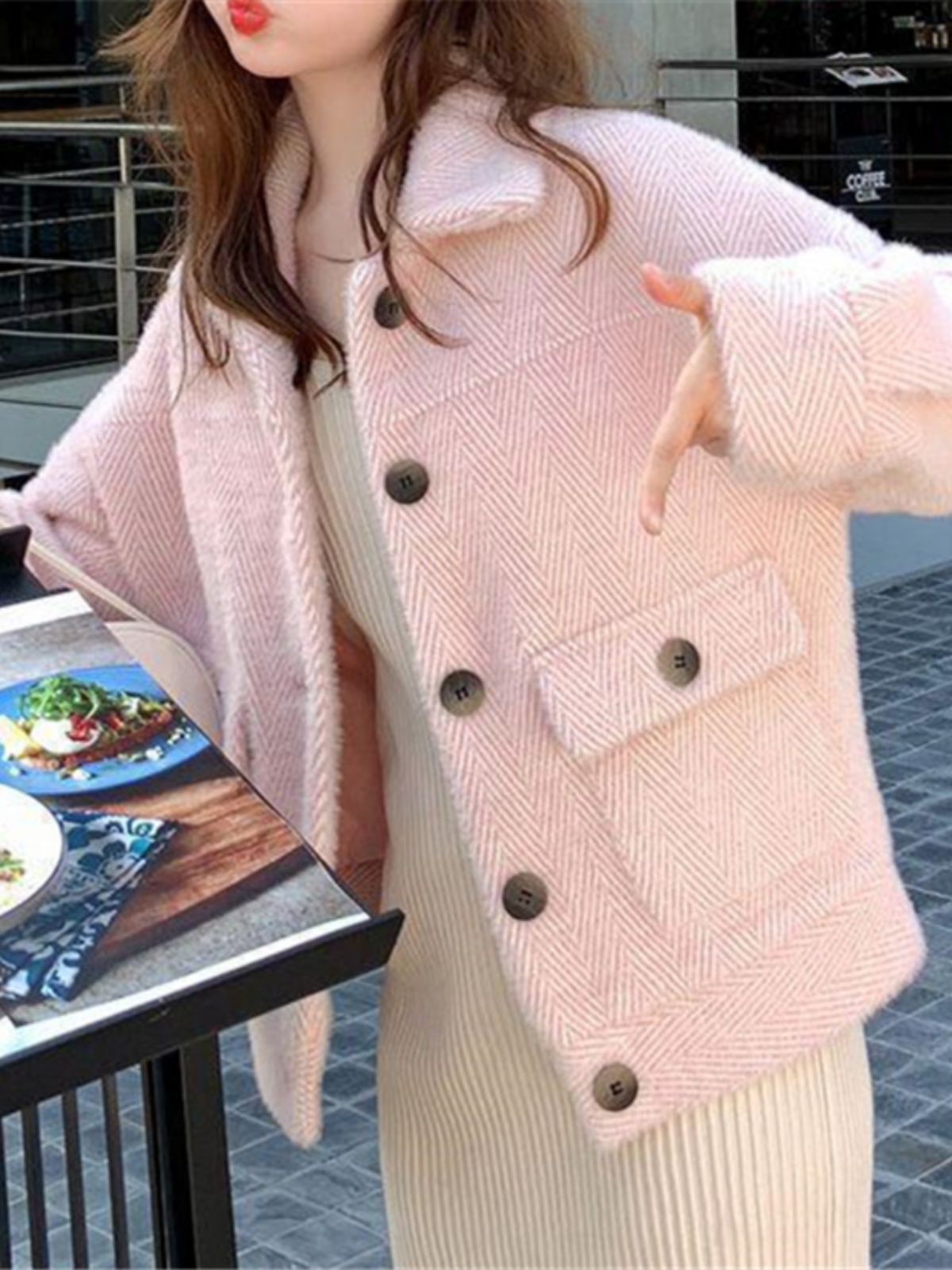 【レディースカジュアルファッション】柔ふわショート丈×高見えボア風｜暖かみたっぷり秋冬ショートジャケット